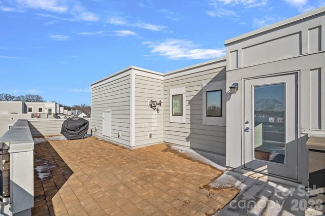 214 Wesley Heights Way, Charlotte, NC 28208