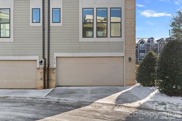 214 Wesley Heights Way, Charlotte, NC 28208