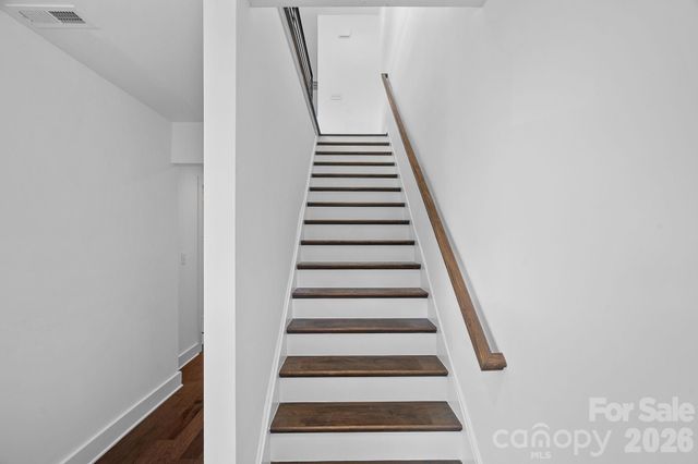 214 Wesley Heights Way, Charlotte, NC 28208