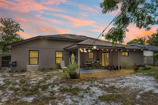 2111 E PARKTON DRIVE, Deltona, FL 32725