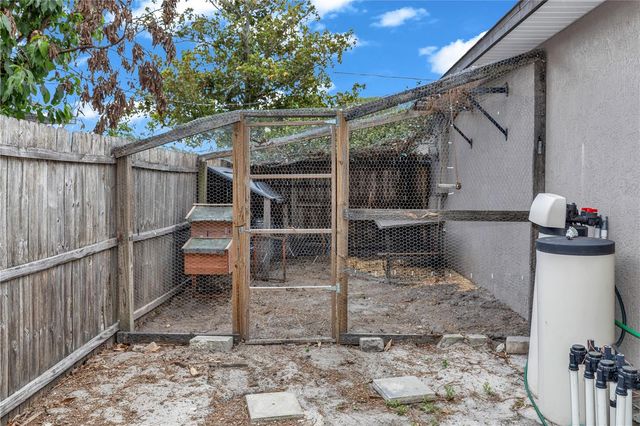 2111 E PARKTON DRIVE, Deltona, FL 32725