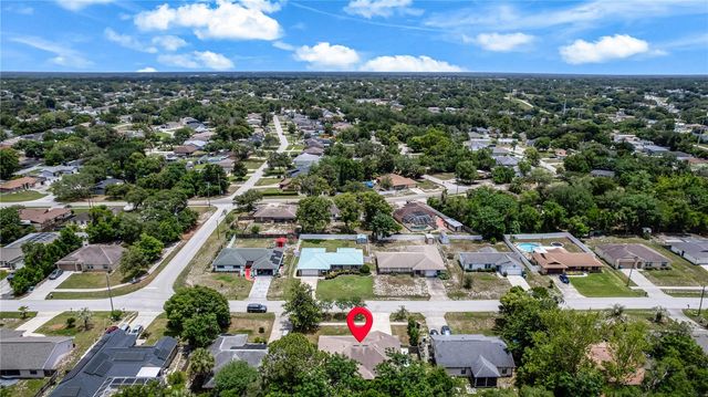 2111 E PARKTON DRIVE, Deltona, FL 32725
