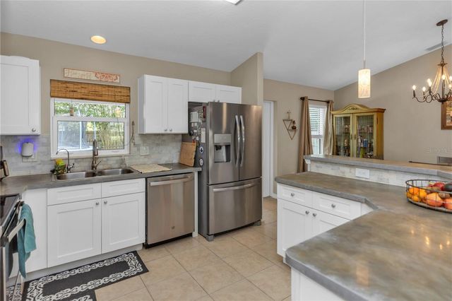 2111 E PARKTON DRIVE, Deltona, FL 32725