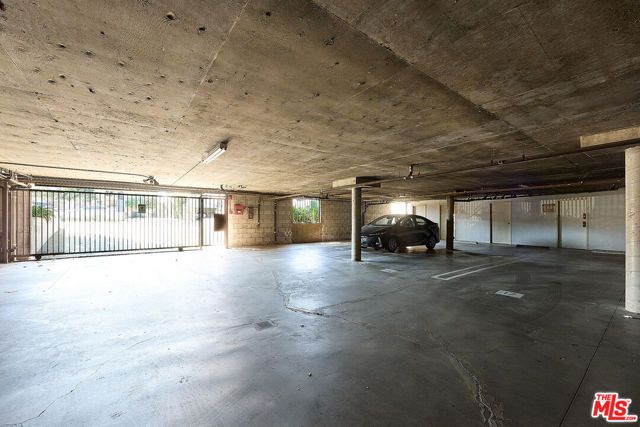 6250 Fulton Avenue 205, Van Nuys (los Angeles), CA 91401