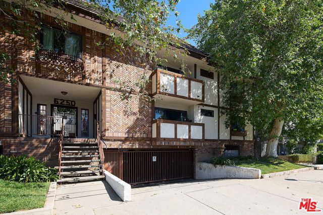6250 Fulton Avenue 205, Van Nuys (los Angeles), CA 91401