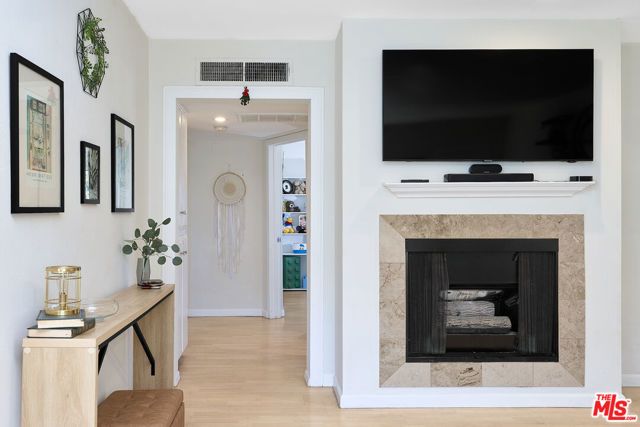 6250 Fulton Avenue 205, Van Nuys (los Angeles), CA 91401