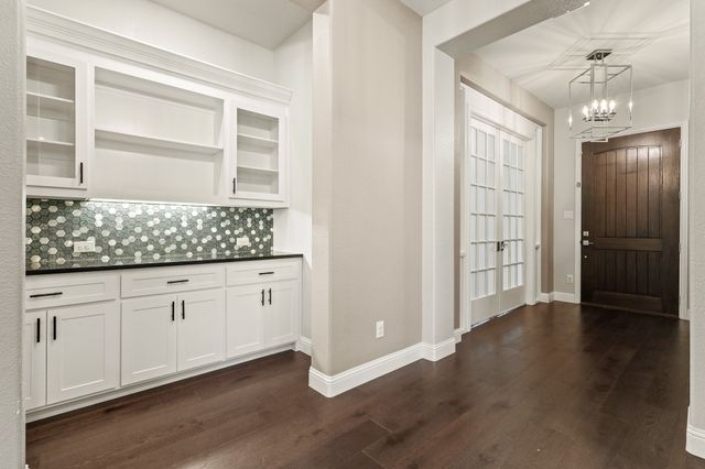 1800 Green Jasper Place, Arlington, TX 76005