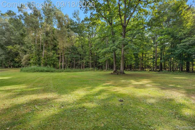 2201 E Gunn Road, Washington Township, MI 48306