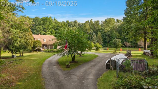 2201 E Gunn Road, Washington Township, MI 48306