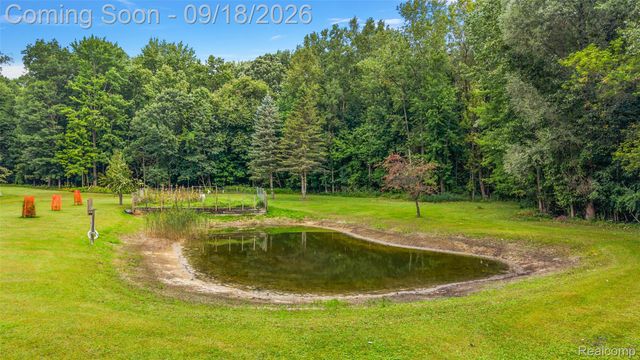 2201 E Gunn Road, Washington Township, MI 48306