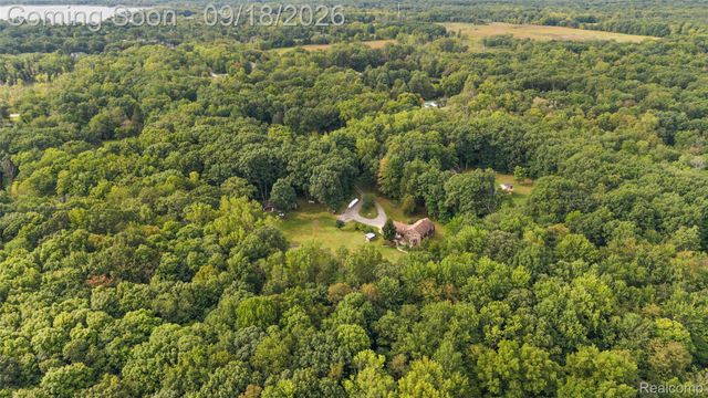 2201 E Gunn Road, Washington Township, MI 48306