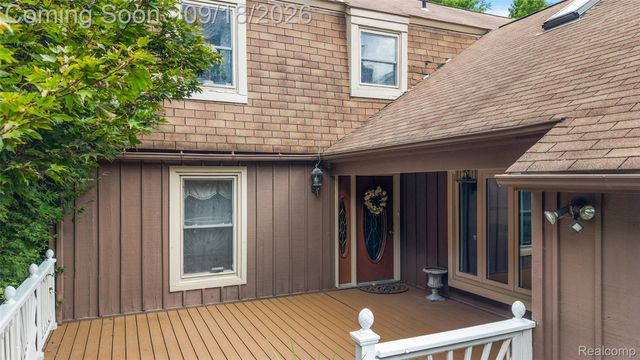 2201 E Gunn Road, Washington Township, MI 48306