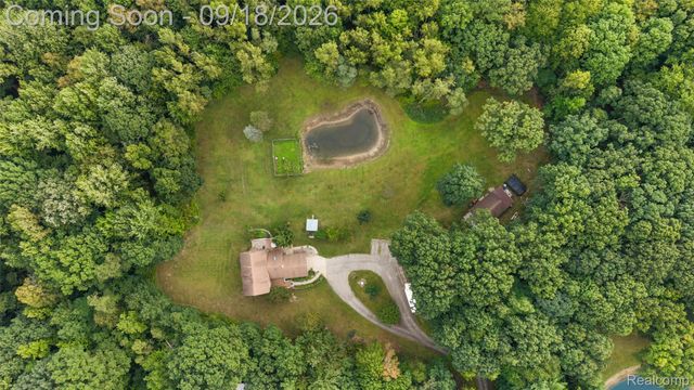 2201 E Gunn Road, Washington Township, MI 48306