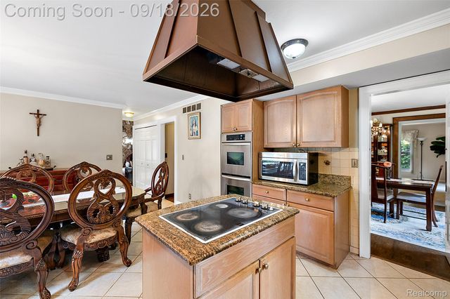 2201 E Gunn Road, Washington Township, MI 48306