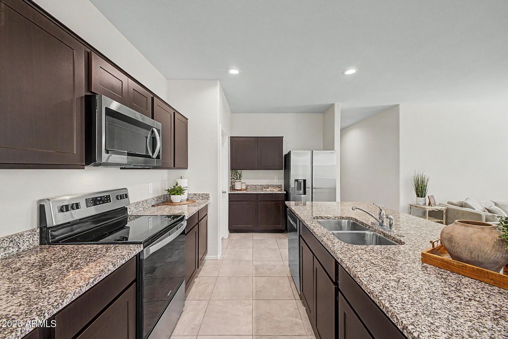 18574 W HACKAMORE Drive, Surprise, AZ 85387 — photo 3