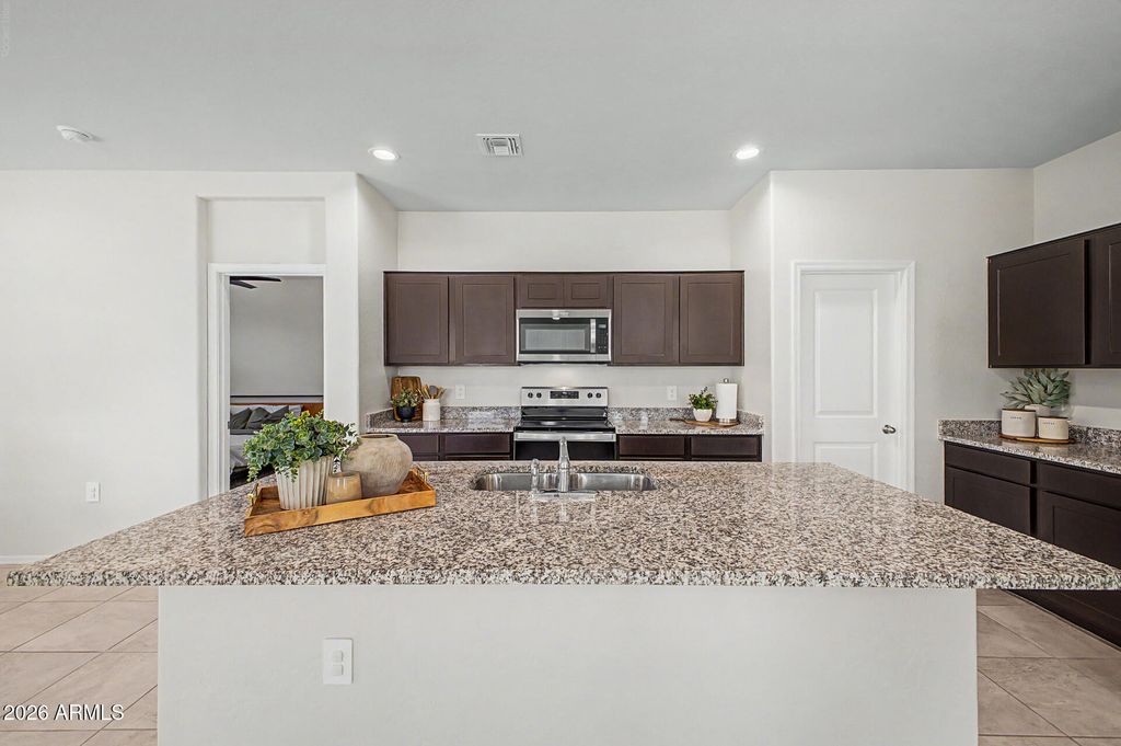 18574 W HACKAMORE Drive, Surprise, AZ 85387 — photo 4