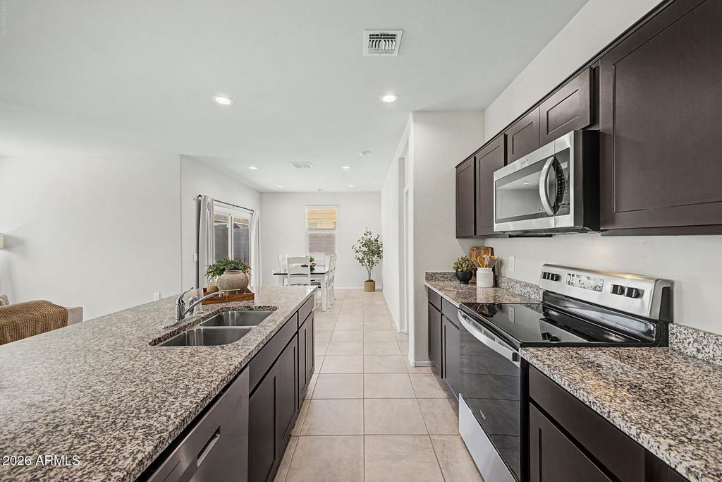 18574 W HACKAMORE Drive, Surprise, AZ 85387 — photo 5