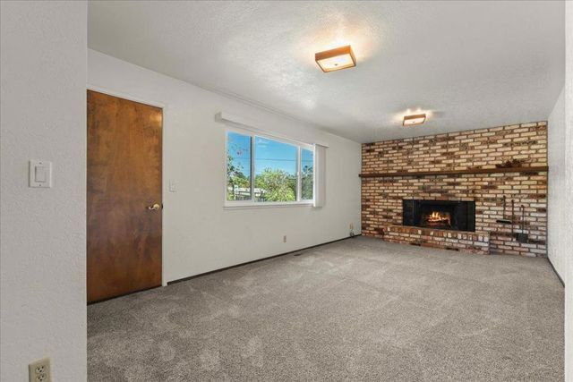 17089 Mcguffie Road, Salinas, CA 93907