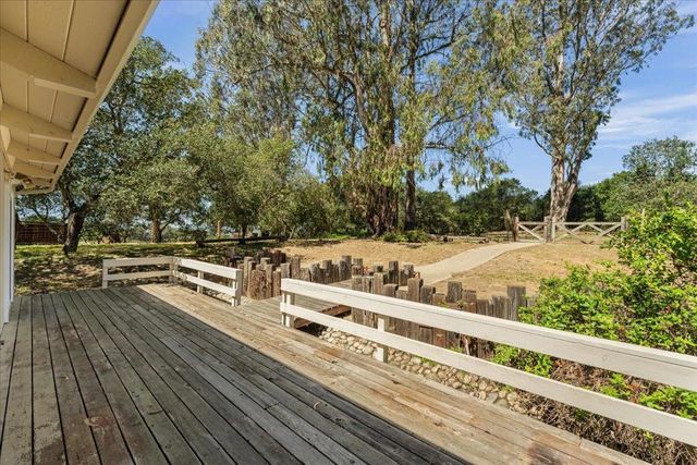 17089 Mcguffie Road, Salinas, CA 93907