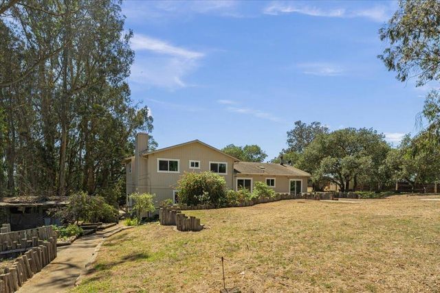 17089 Mcguffie Road, Salinas, CA 93907
