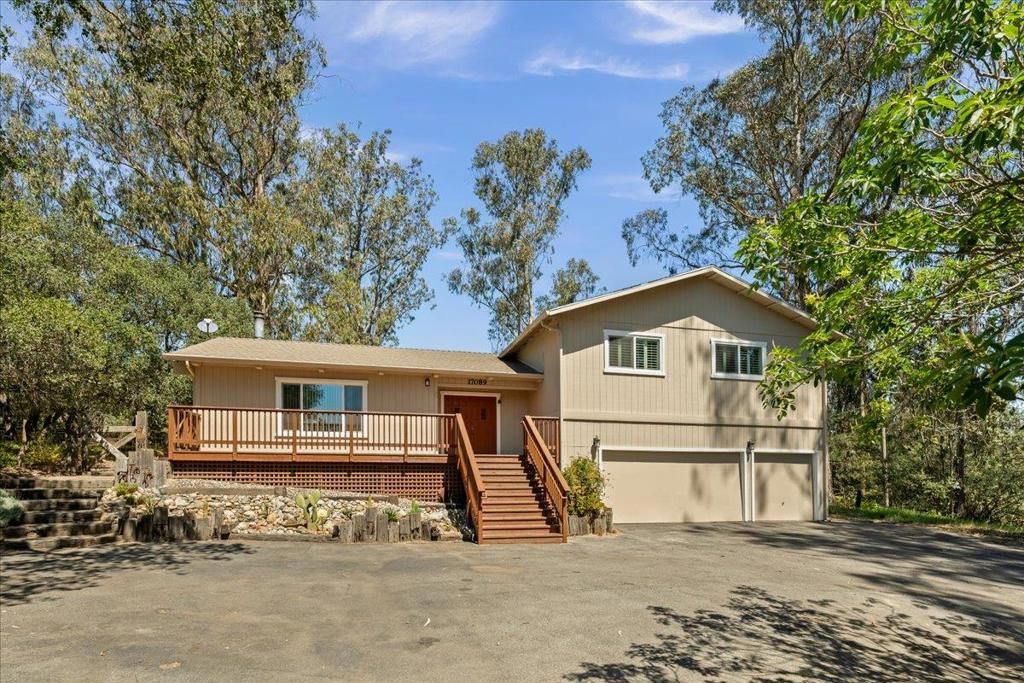 17089 Mcguffie Road, Salinas, CA 93907