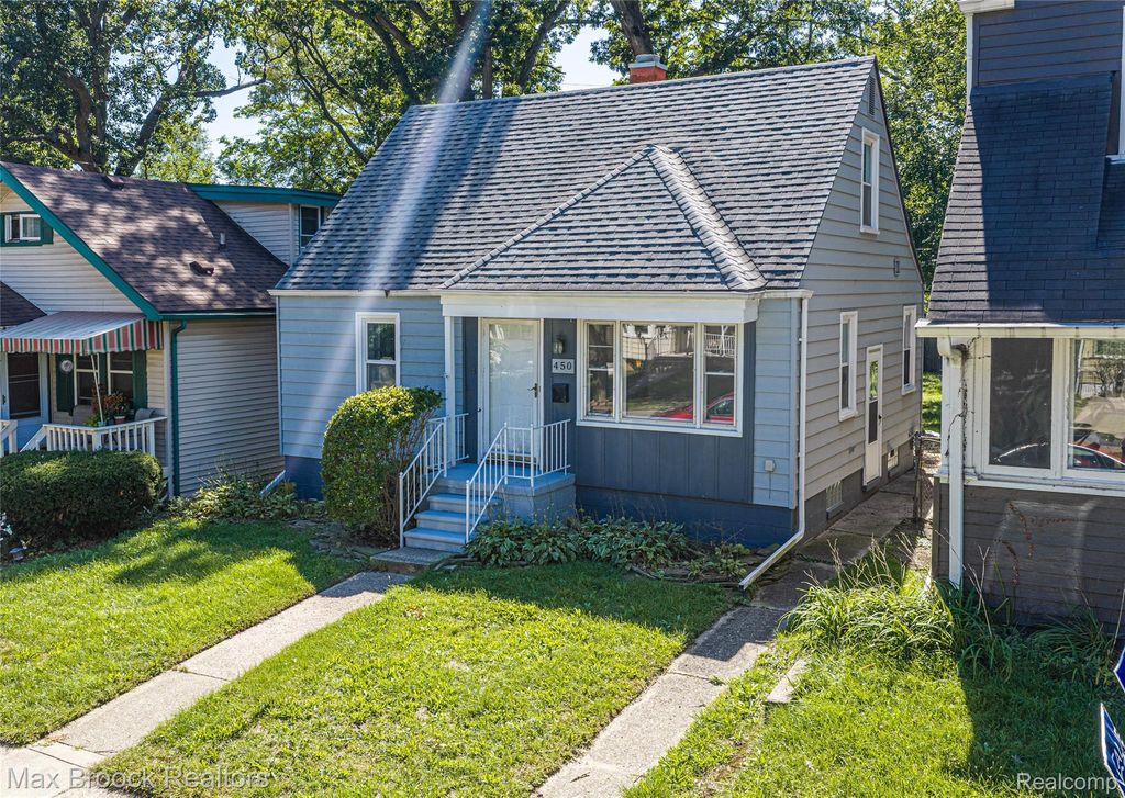 450 E MAPLEHURST Street, Ferndale, MI 48220