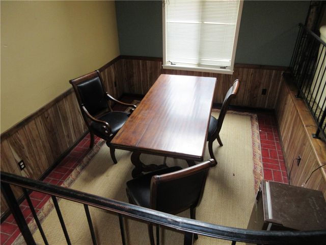 396 County Road 241, Eureka Springs, AR 72632