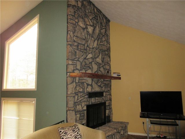 396 County Road 241, Eureka Springs, AR 72632