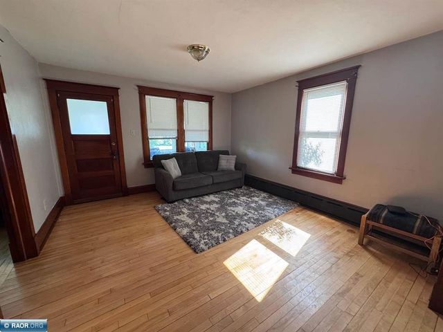 1027 E Chapman Street, Ely, MN 55731