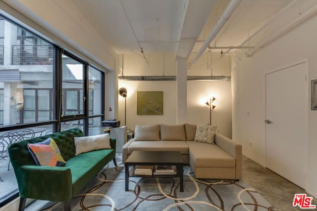 1100 S Grand Avenue A003, Los Angeles, CA 90015