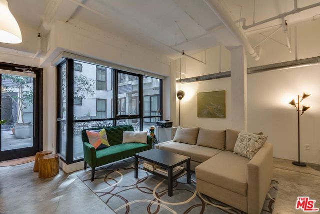 1100 S Grand Avenue A003, Los Angeles, CA 90015