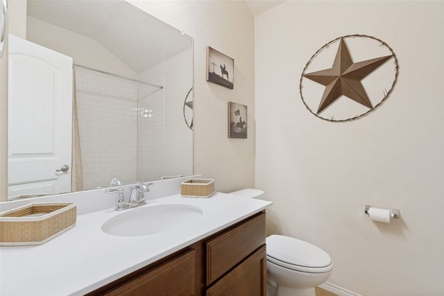 1412 St Johns Drive, Van Alstyne, TX 75495