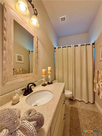 261 E Burgundy Bay, Port O'connor, TX 77982