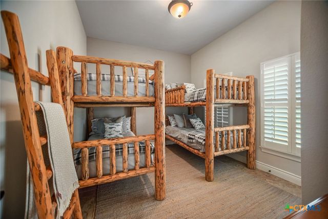 261 E Burgundy Bay, Port O'connor, TX 77982