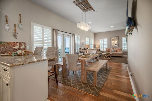 261 E Burgundy Bay, Port O'connor, TX 77982