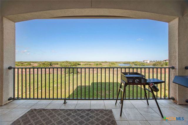 261 E Burgundy Bay, Port O'connor, TX 77982