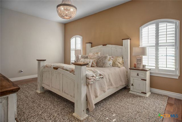 261 E Burgundy Bay, Port O'connor, TX 77982