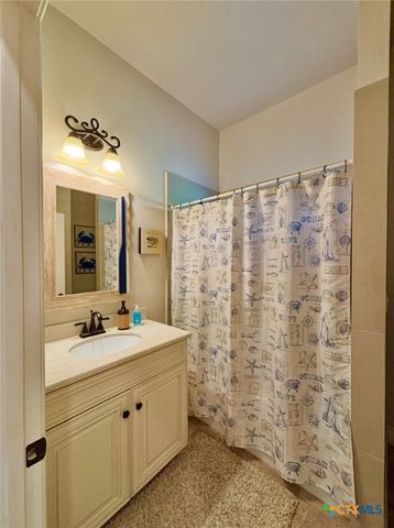 261 E Burgundy Bay, Port O'connor, TX 77982