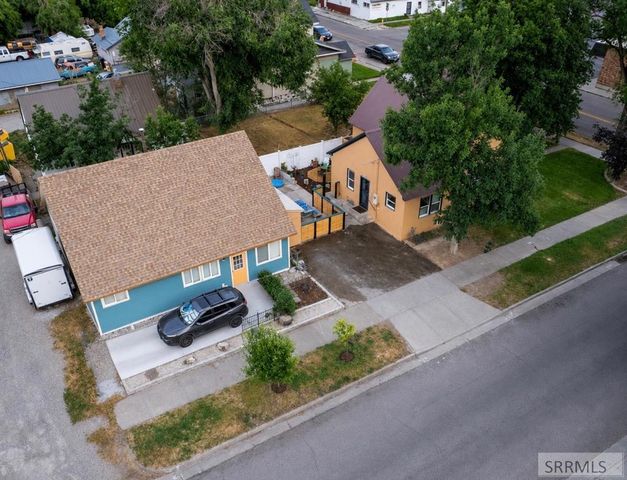 492 G Street, Idaho Falls, ID 83402