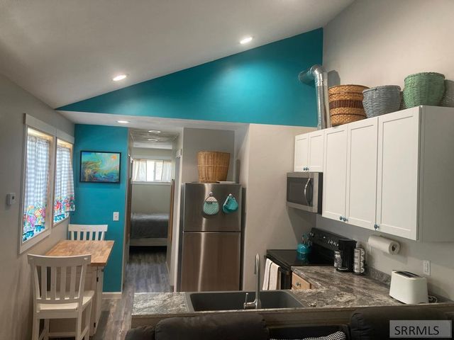 492 G Street, Idaho Falls, ID 83402