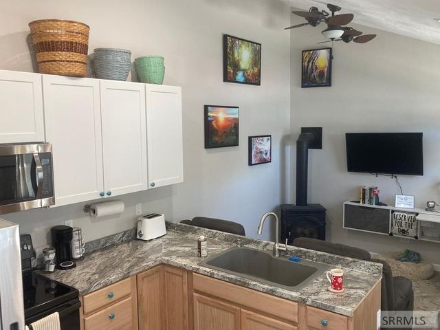 492 G Street, Idaho Falls, ID 83402