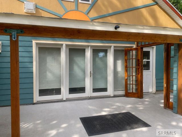 492 G Street, Idaho Falls, ID 83402