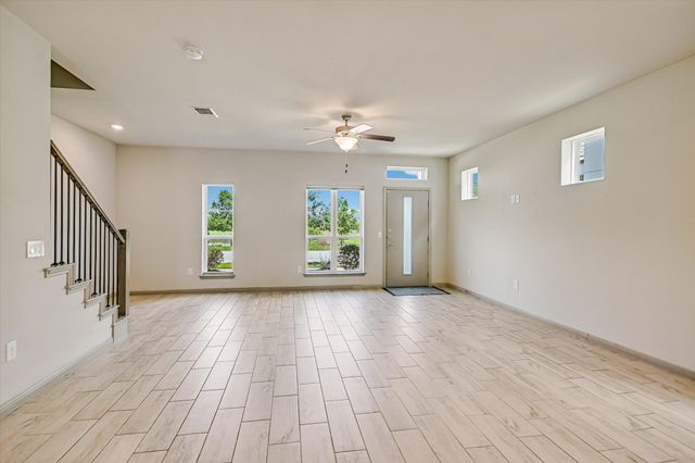 5613 Charles Merle A DR, Austin, TX 78747