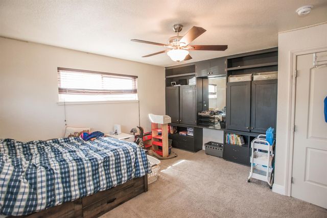1417 E St, Rio Linda, CA 95673