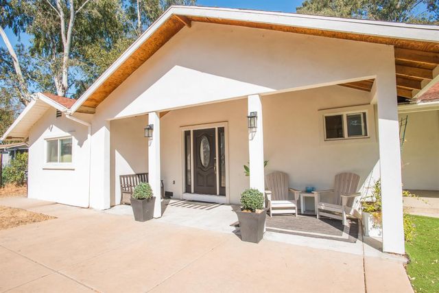1417 E St, Rio Linda, CA 95673