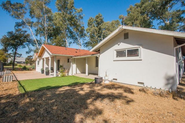 1417 E St, Rio Linda, CA 95673
