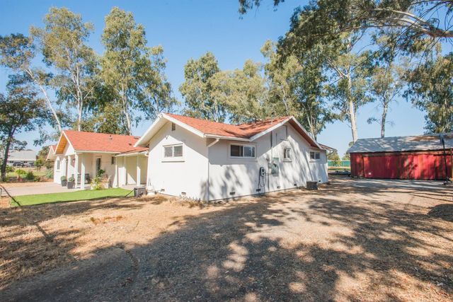 1417 E St, Rio Linda, CA 95673