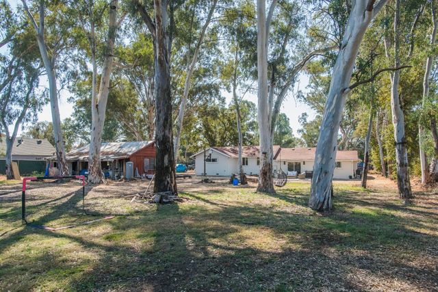 1417 E St, Rio Linda, CA 95673