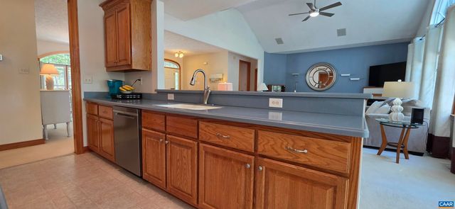 4410 WINDSOR LAKE DR, Louisa, VA 23093