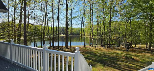 4410 WINDSOR LAKE DR, Louisa, VA 23093